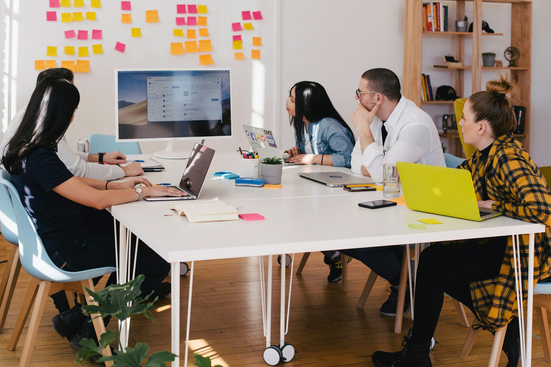 Building Research Capacity: Empowering Scholars Through HIVE Platform and Training Programs